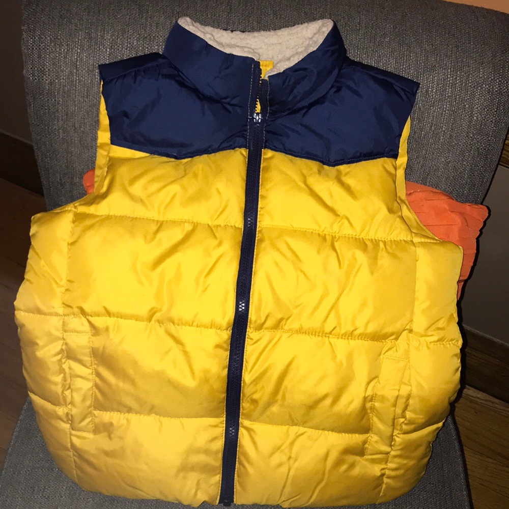 Crazy 8 🤪 Boys Puffer Veat